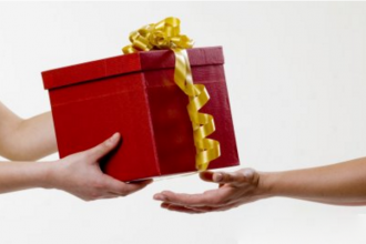 Món quà mang đến niềm vui Món quà mang đến niềm vui