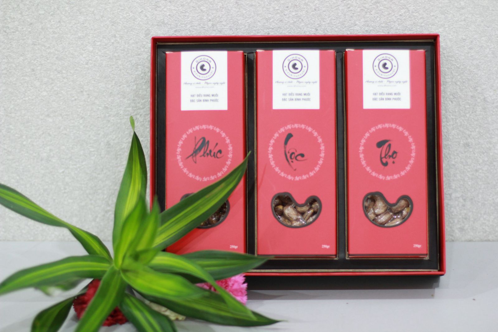 Quà lưu niệm Việt Nam qua-luu-niem-viet-nam