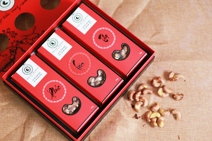 hộp quà tặng cao cấp hop-qua-tang-cao-cap