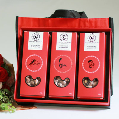 QUÀ THAY LỜI NÓI